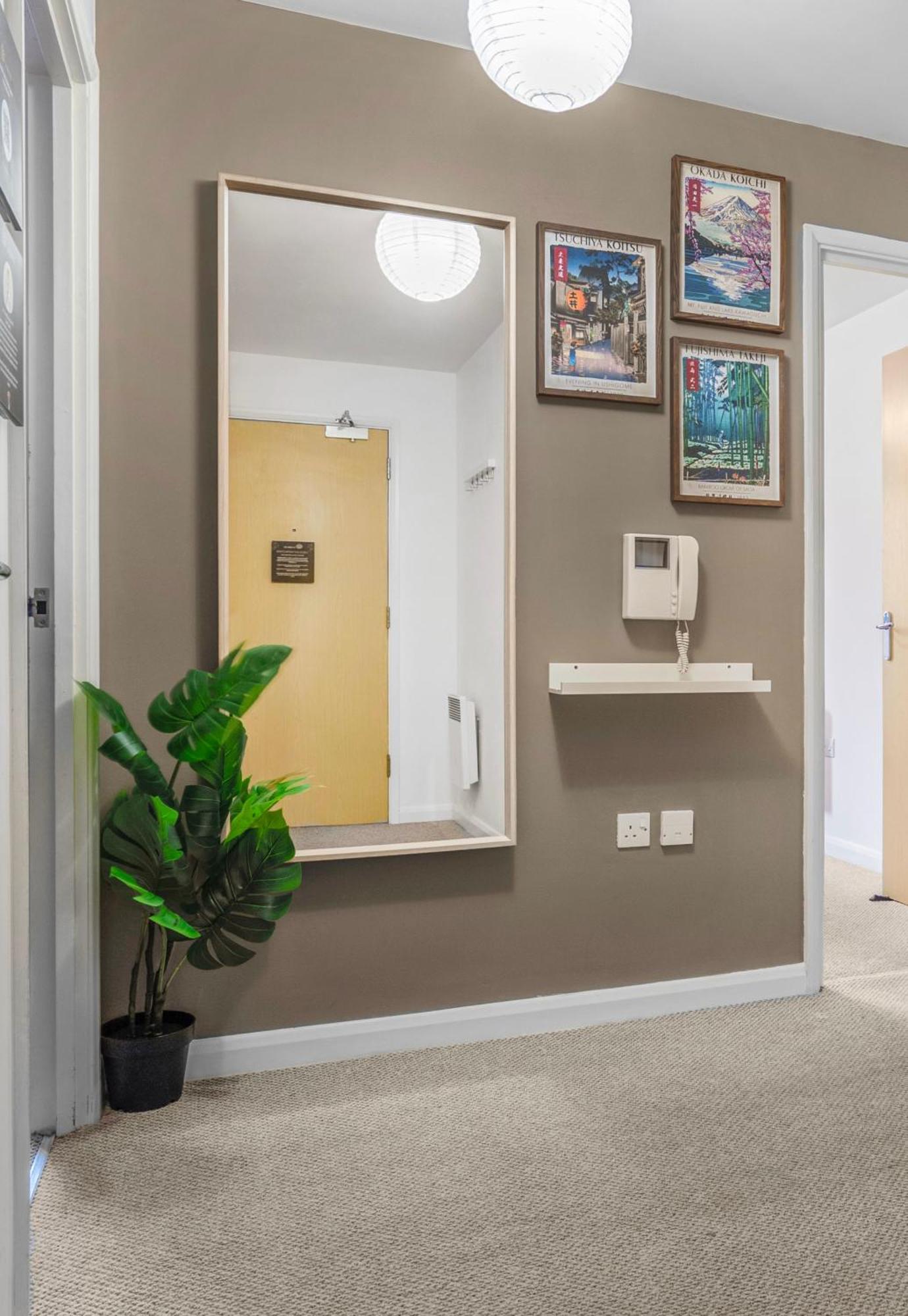 Japanese Monthly Stay, Freepark, Netflix, Balcony * Birmingham