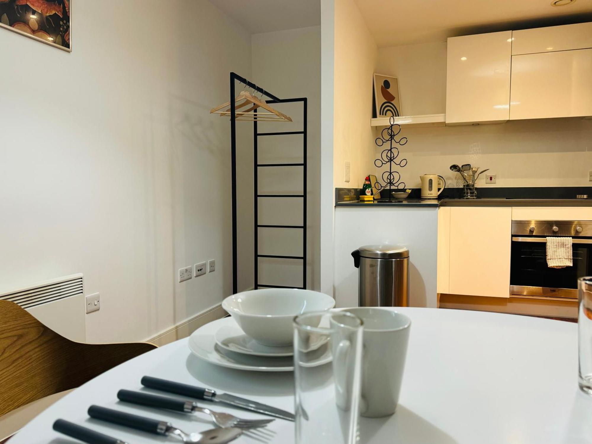Apartment Stylish Comfy Centre With Free Netflix Jvt Short Lets Birmingham