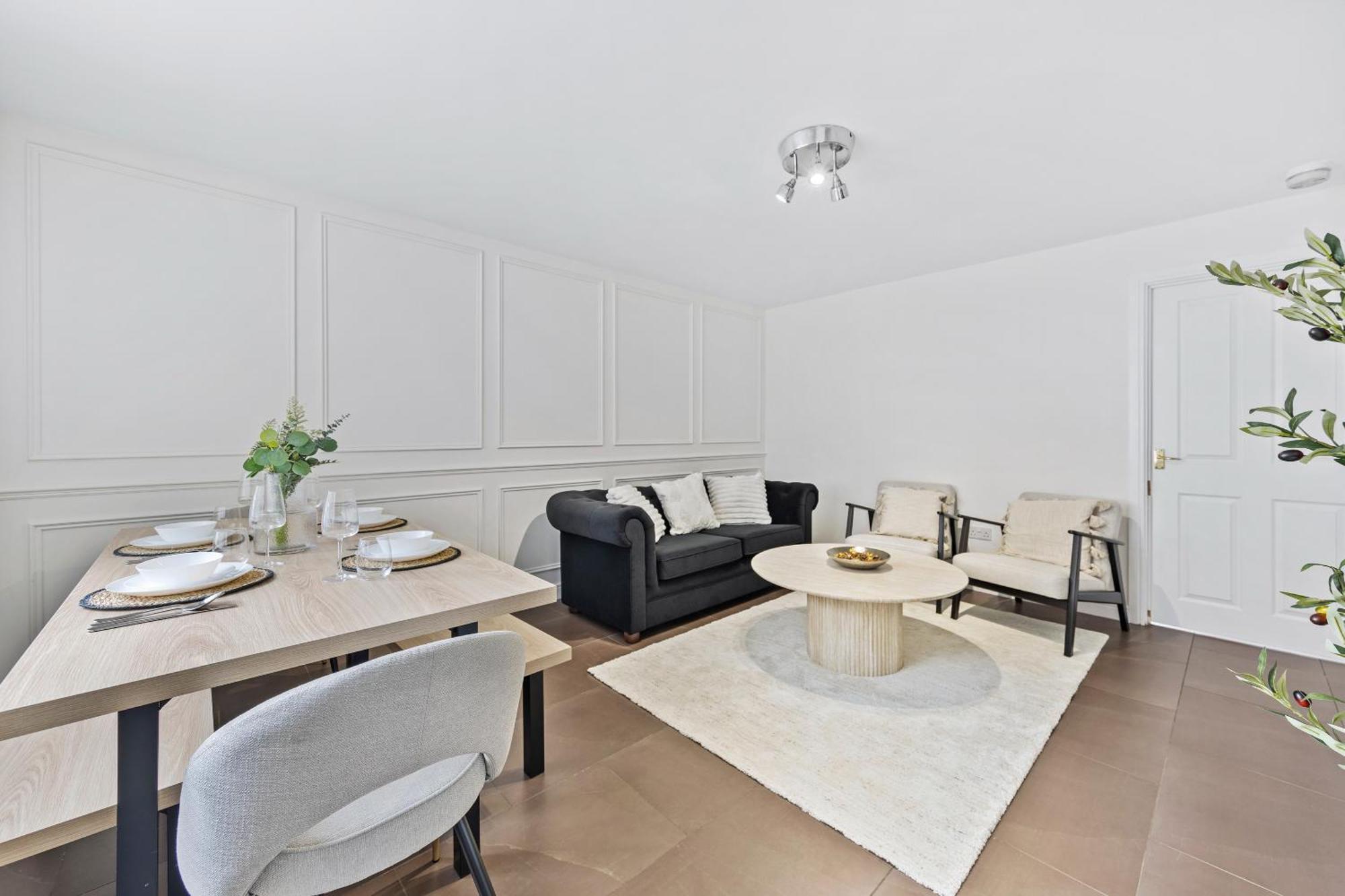 Inicio - New! Stunning - Free Parking - Sleeps 8 - Near M6