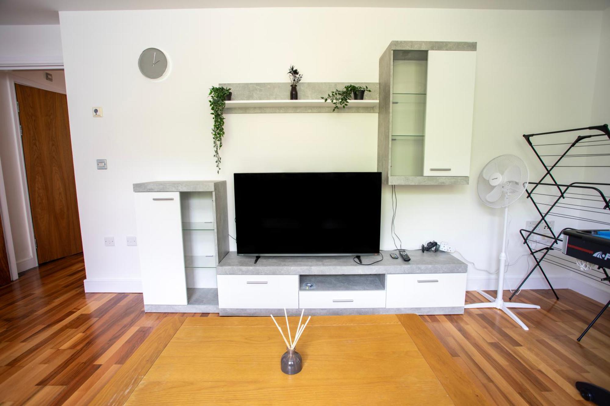 2 Bedroom Including Ensuite And Pool Table Apartment Birmingham