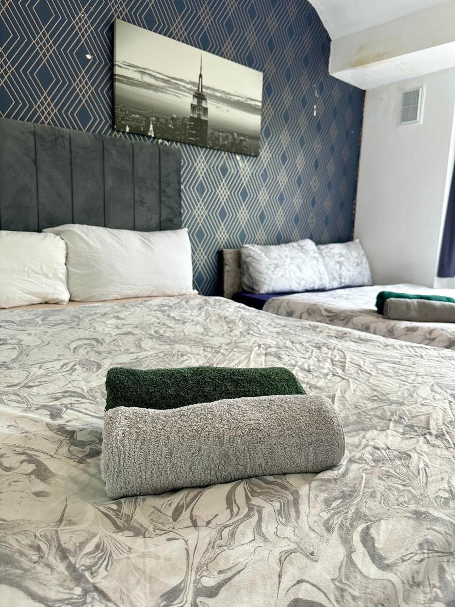 Cosy 3 Bedroom House, Sleeps 7 People In Apartment Birmingham