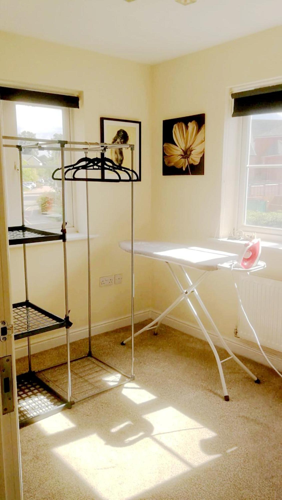 Large En-suite 10mins To Near Center