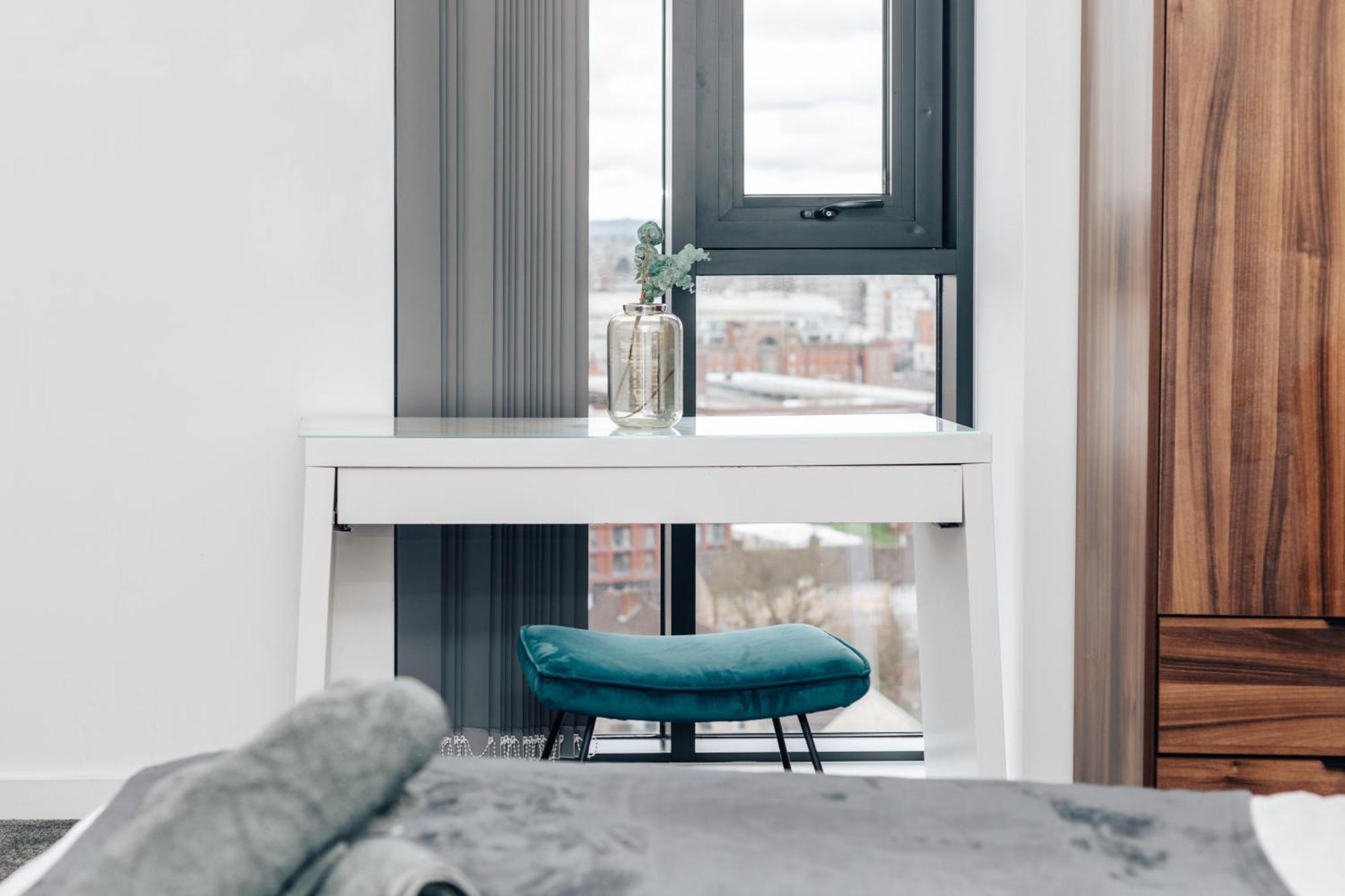 Apartment Luxury 2 Bedroom Apartment, Broad Street *