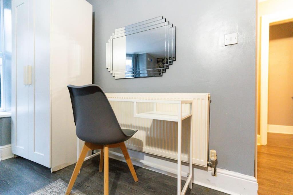 2-bed Luxury With Free Parking