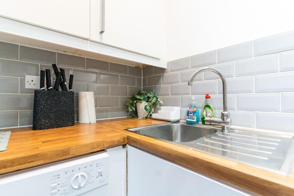 Apartment 2-bed Luxury With Free Parking