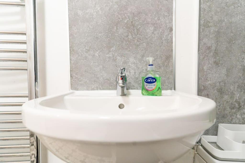 2-bed Luxury With Free Parking Birmingham