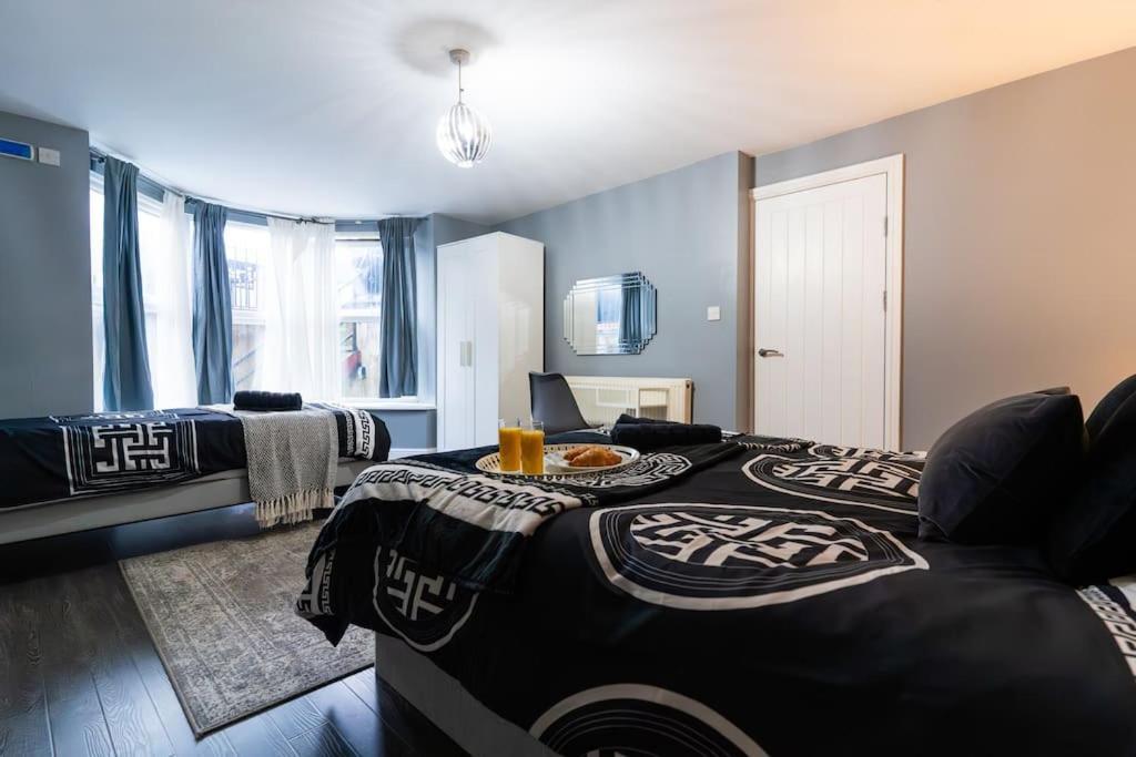 2-bed Luxury With Free Parking