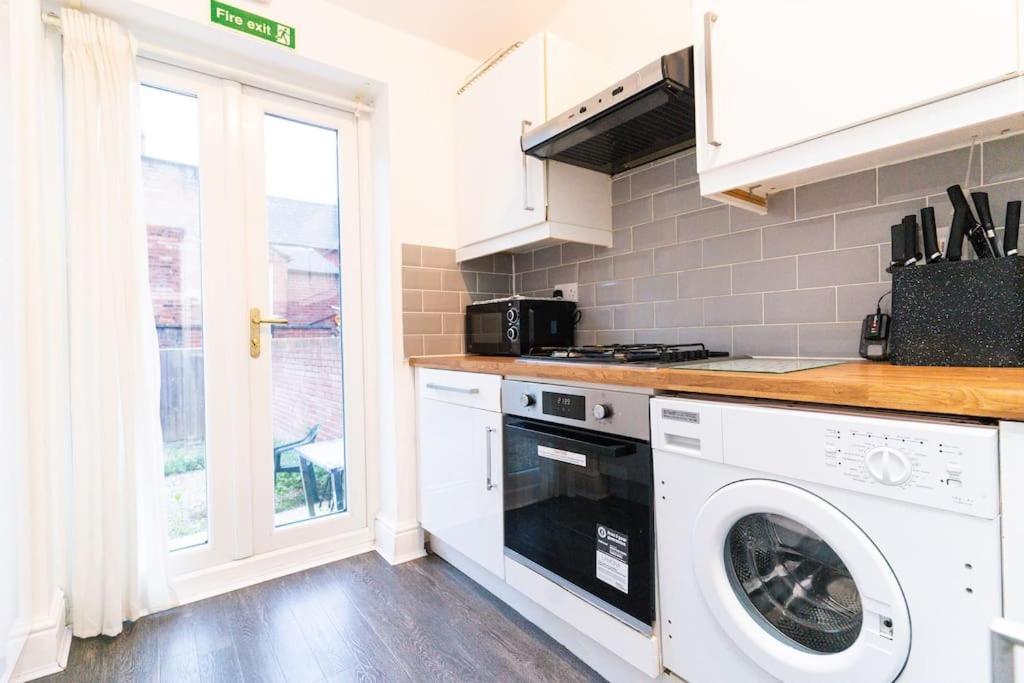 2-bed Luxury With Free Parking *