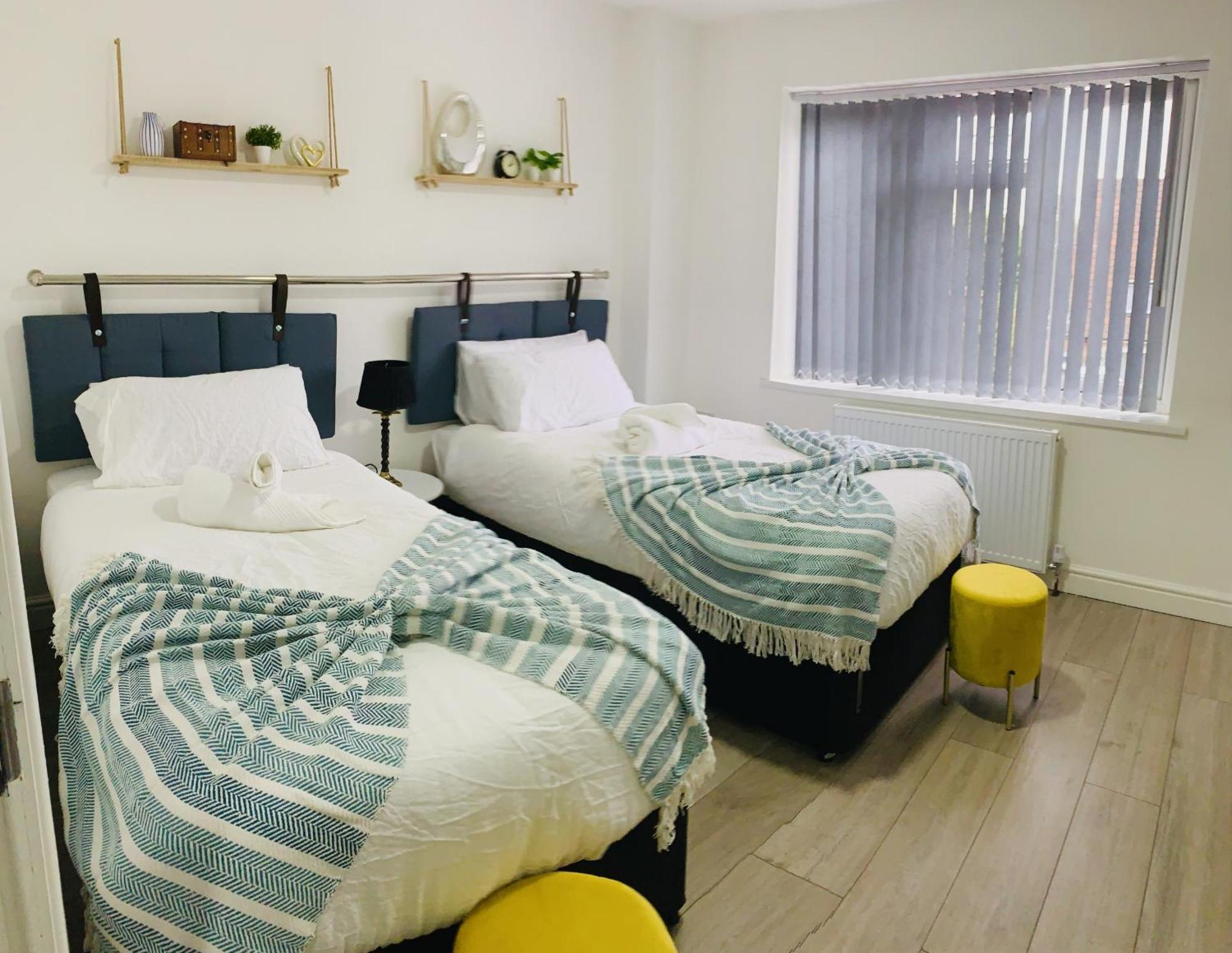 Modern & Cosy 2-bed Near Nec, Airport & Jlr! Holiday home