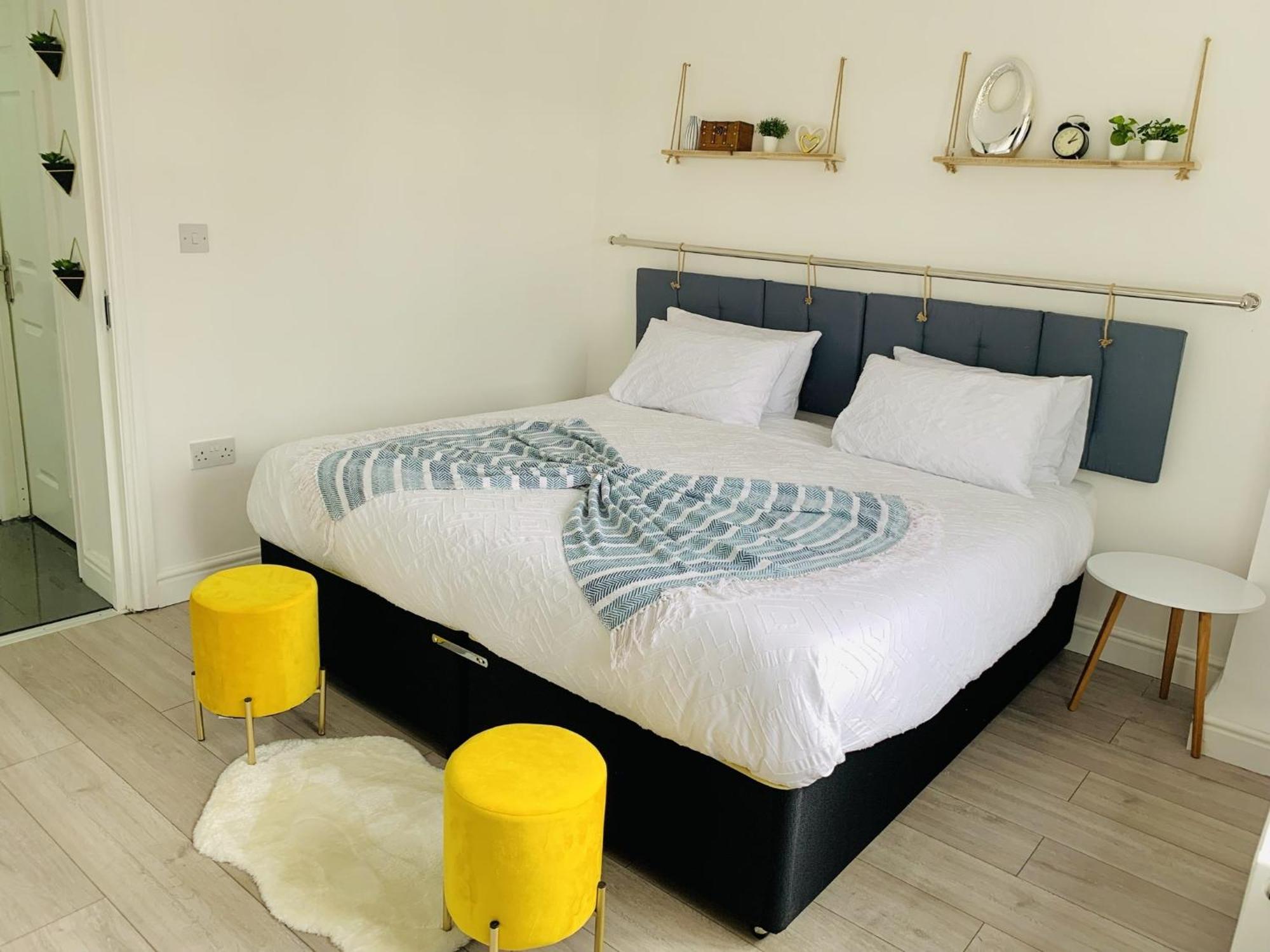 Holiday home Modern & Cosy 2-bed Near Nec, Airport & Jlr! *