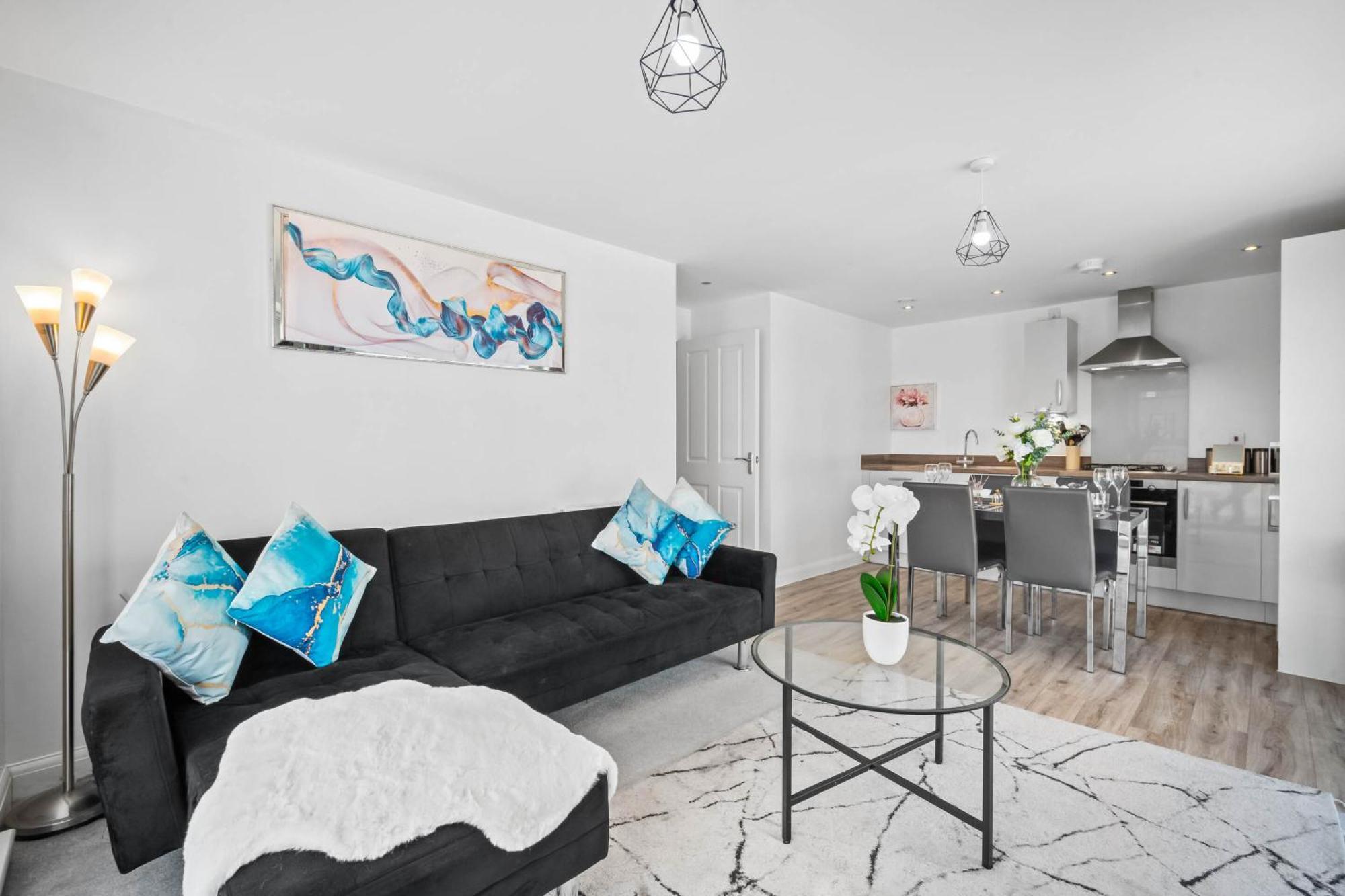 Luxury 2 Bed 2 Bath- City Centre - Netflix - Wifi - On-street Parking Birmingham
