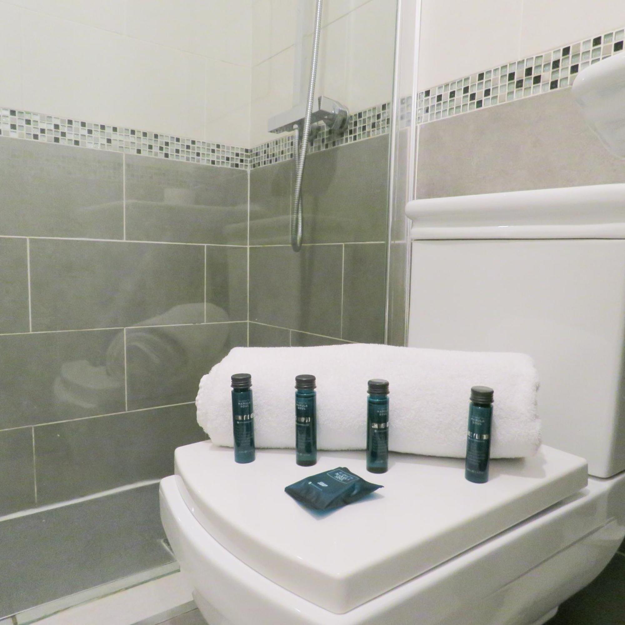 Tudors Esuites Five Ways Private Terrace & Parking Holiday home