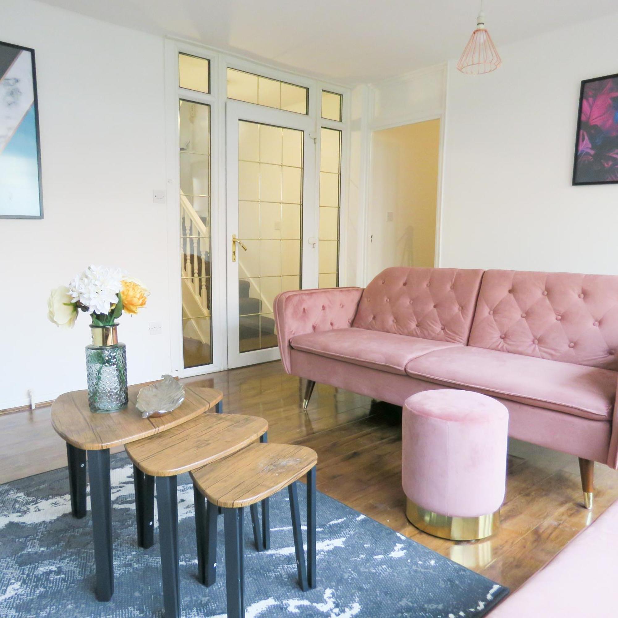Tudors Esuites Five Ways Private Terrace & Parking Holiday home *