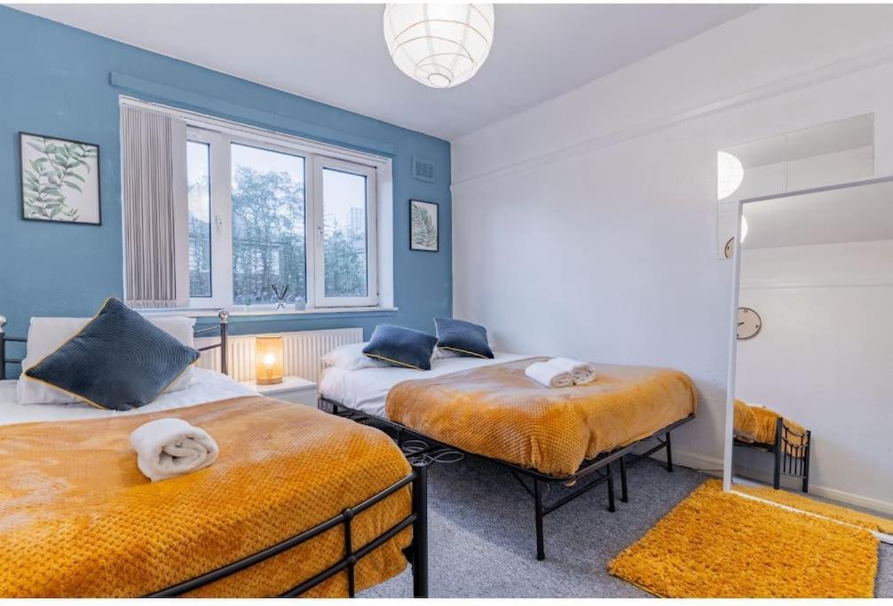 Stylish Flat 40 Percent Off Monthly Parking Apartment *