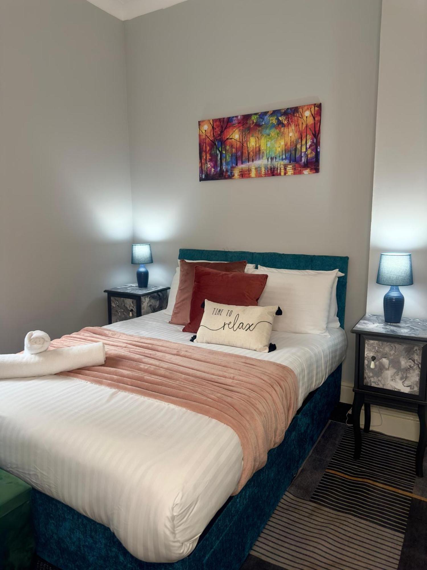 Large 3 Bedroom, 4 Beds, Apartment,near Utilita Arena Free On-site Parking Birmingham