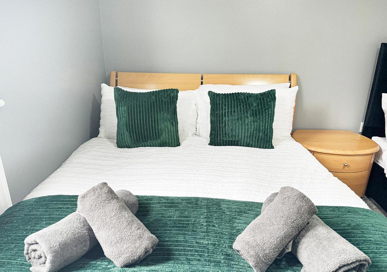 Apartment Cosy & Comfy Retreat Away From With Free Parking