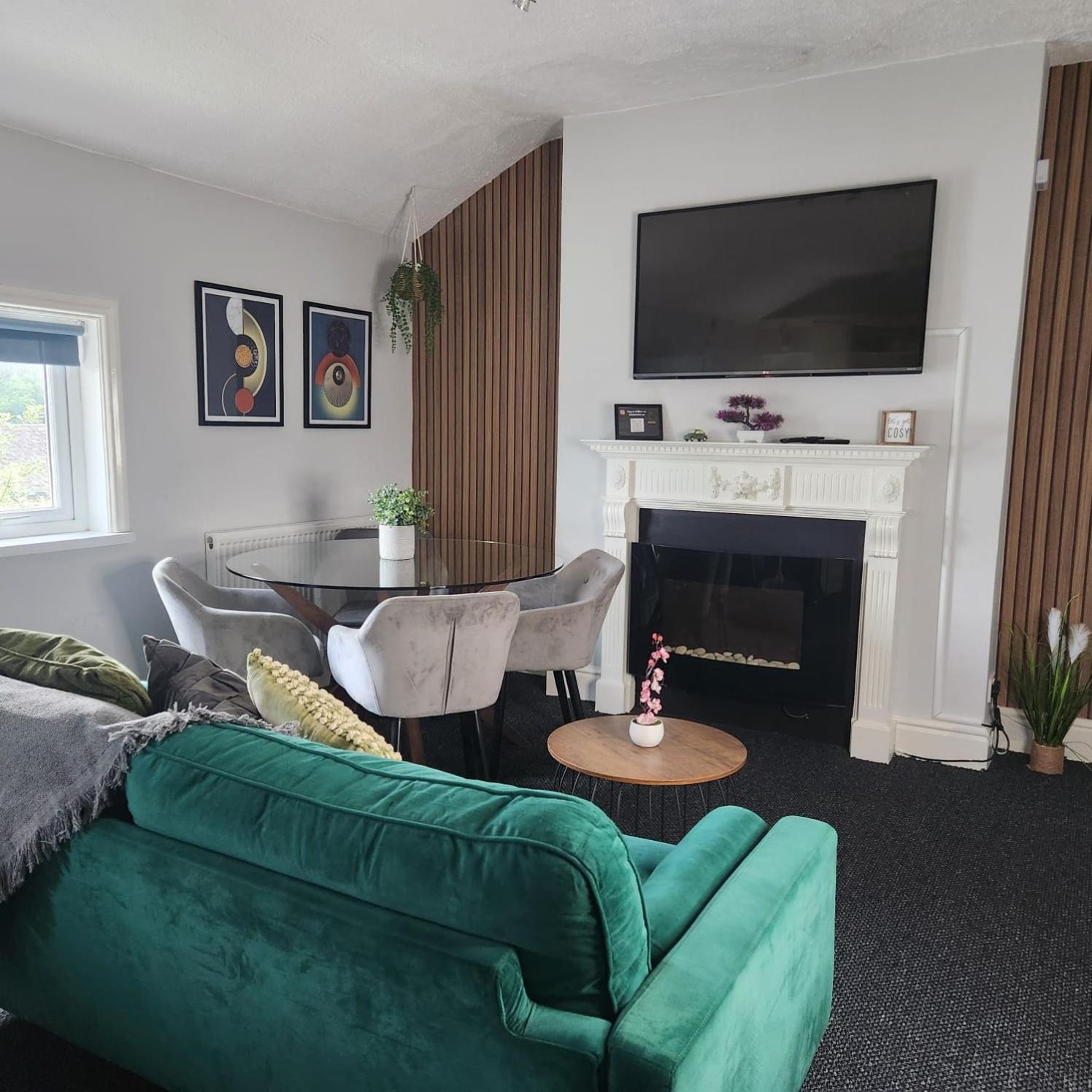 Style 2 Bedroom In City, Near Utilita Arena & Free Parking Apartment *