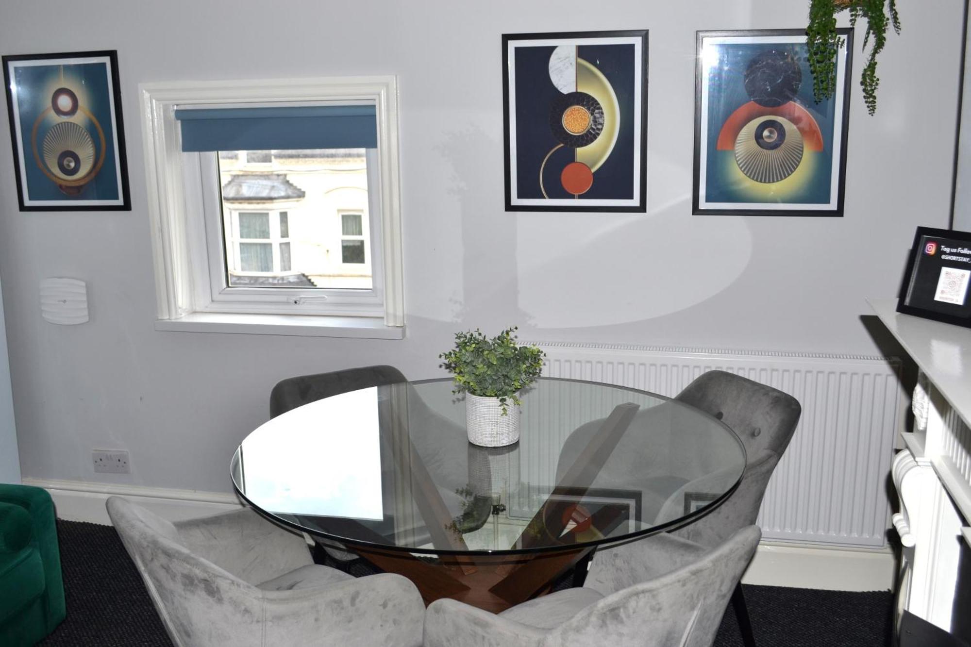Style 2 Bedroom In City, Near Utilita Arena & Free Parking