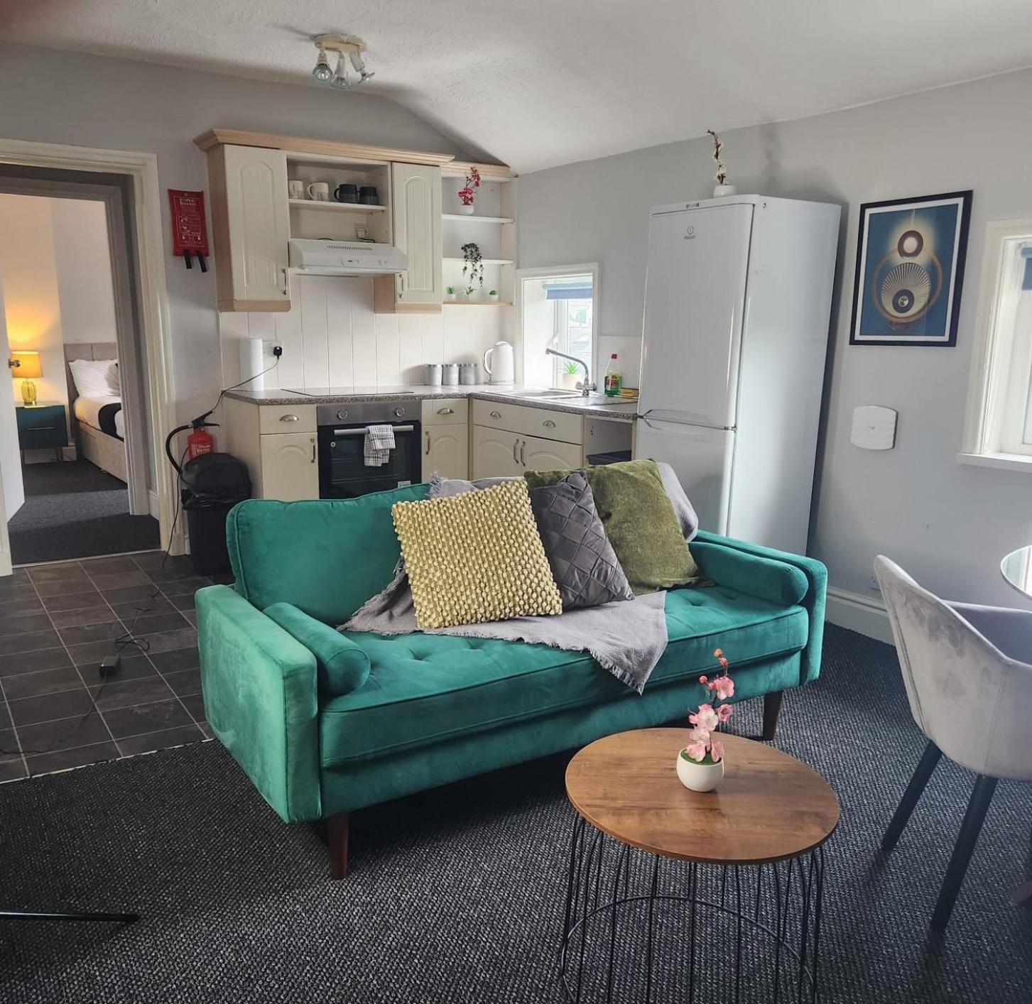 Apartment Style 2 Bedroom In City, Near Utilita Arena & Free Parking *