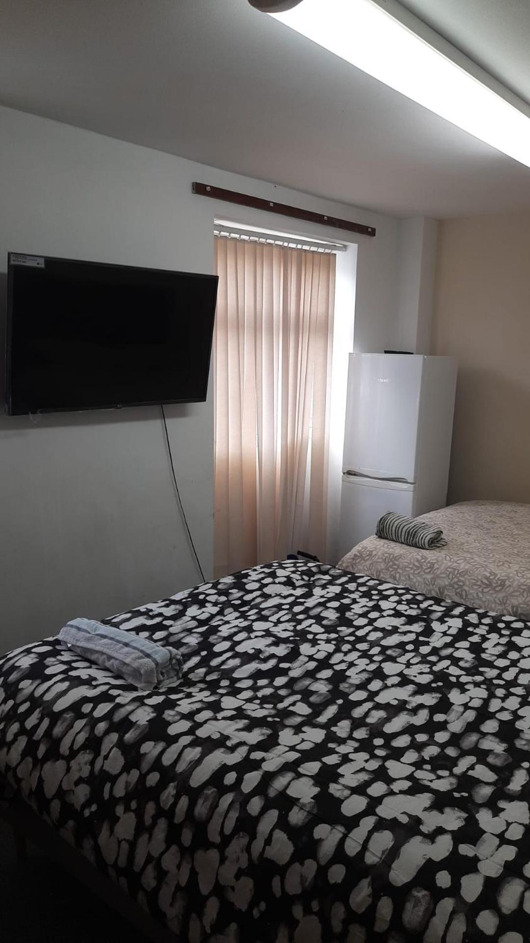 Spacious Twin Double Shared Kitchen & Bathroom * Birmingham