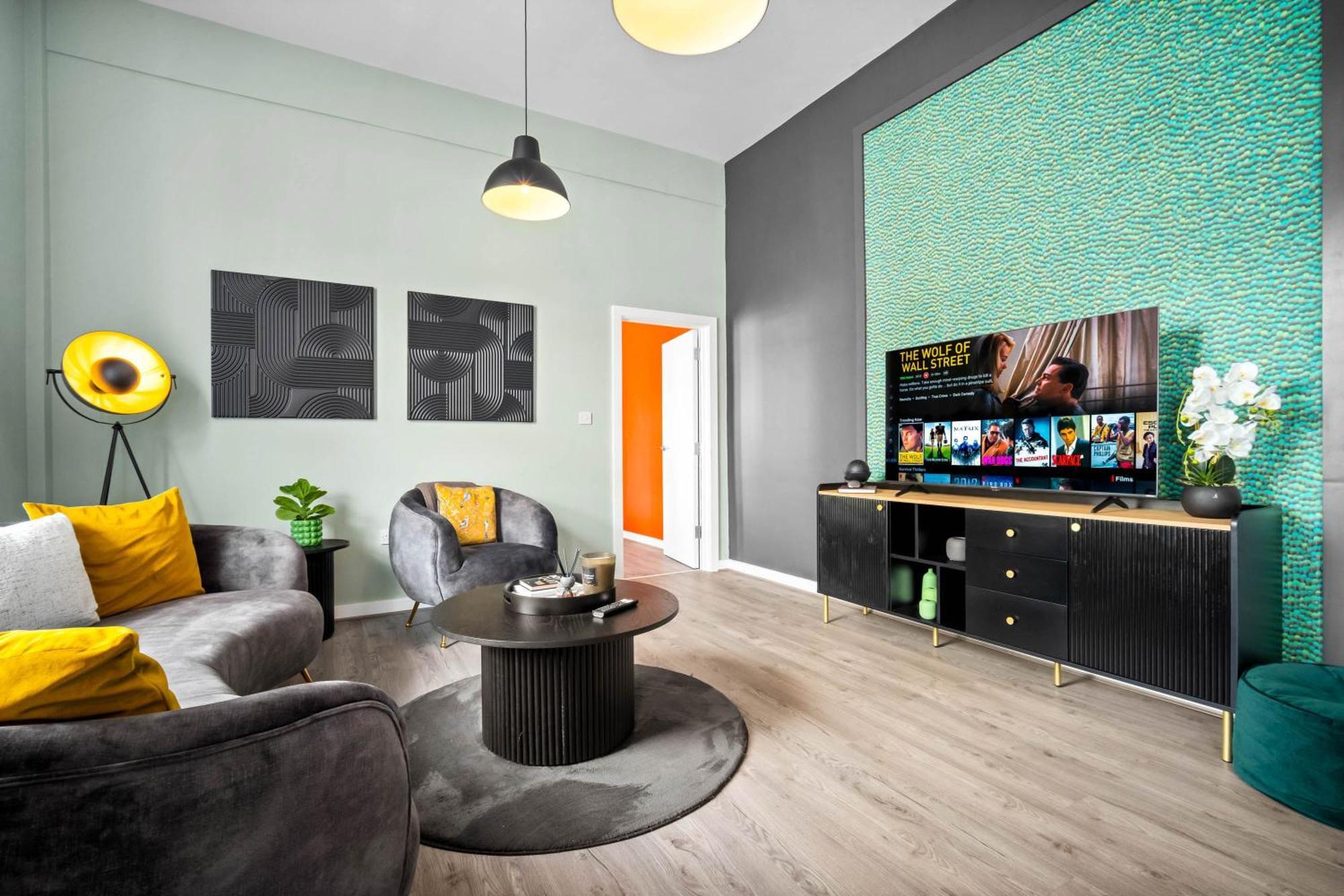 Apartment Luxury - Secure Parking - Gated Development - Near Jq & City Centre - 1sh