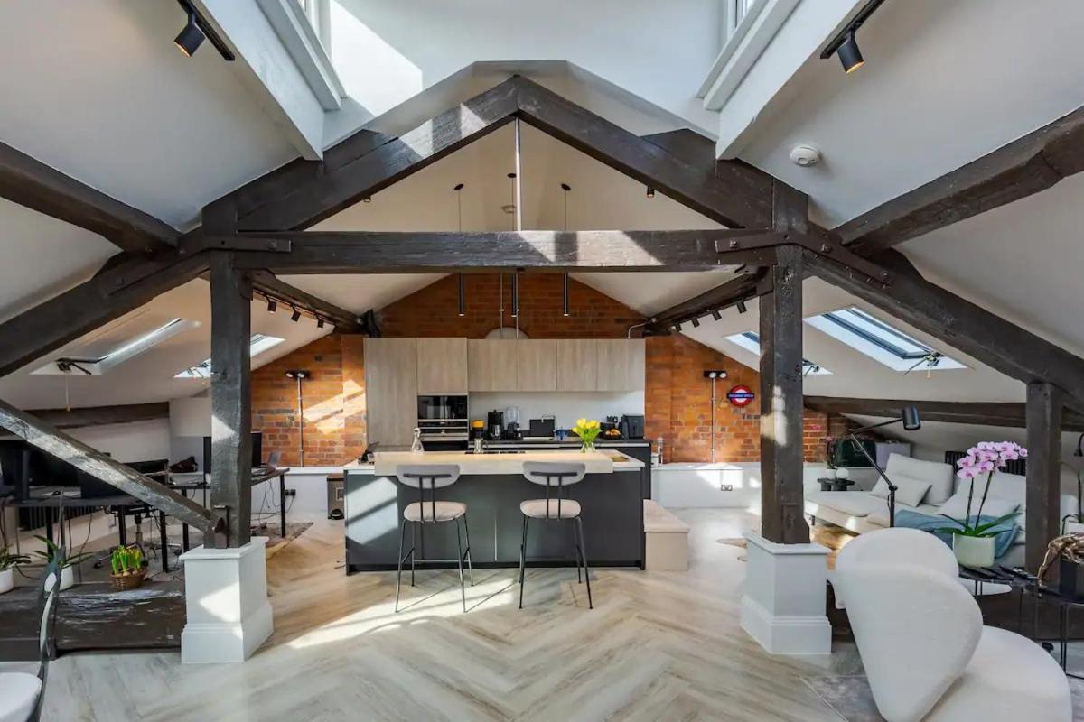 Apartment Pass The Keys Exquisite Penthouse Loft Jewellery Q Wparking Birmingham