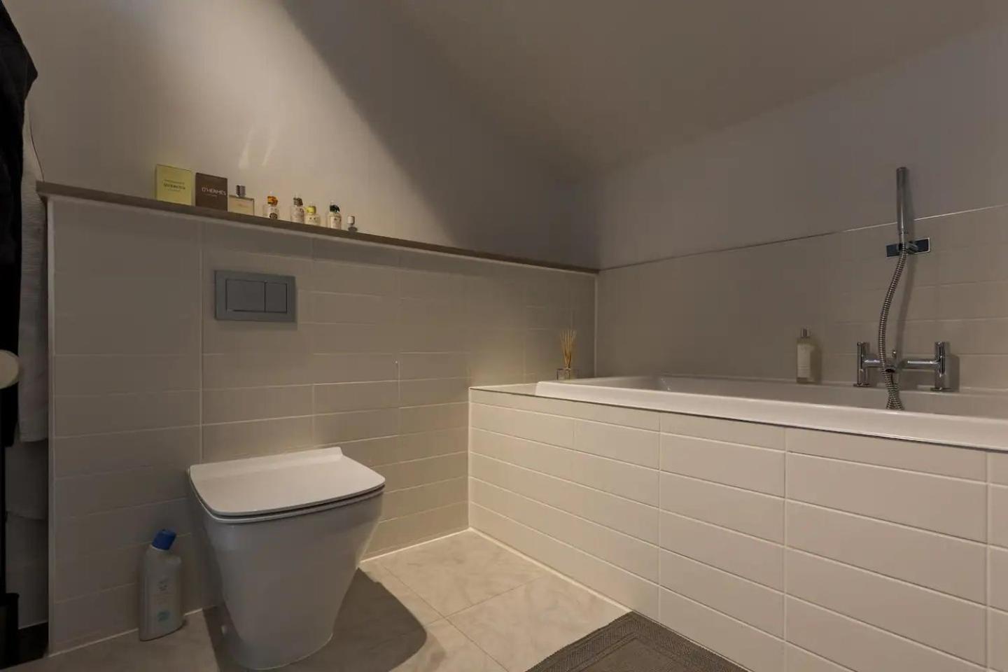Pass The Keys Exquisite Penthouse Loft Jewellery Q Wparking Apartment Birmingham