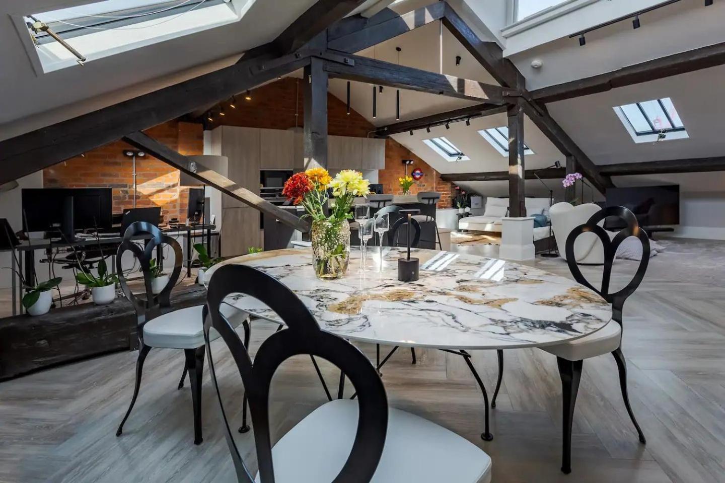 Pass The Keys Exquisite Penthouse Loft Jewellery Q Wparking * Birmingham