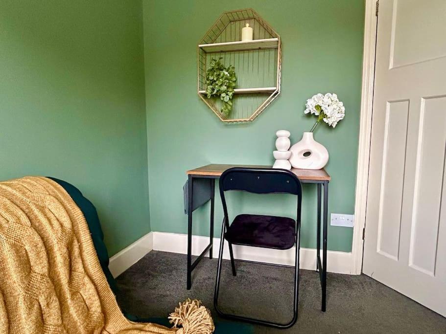 Holiday home Lemon Drop Wyndale Living Parking Bham Nec *