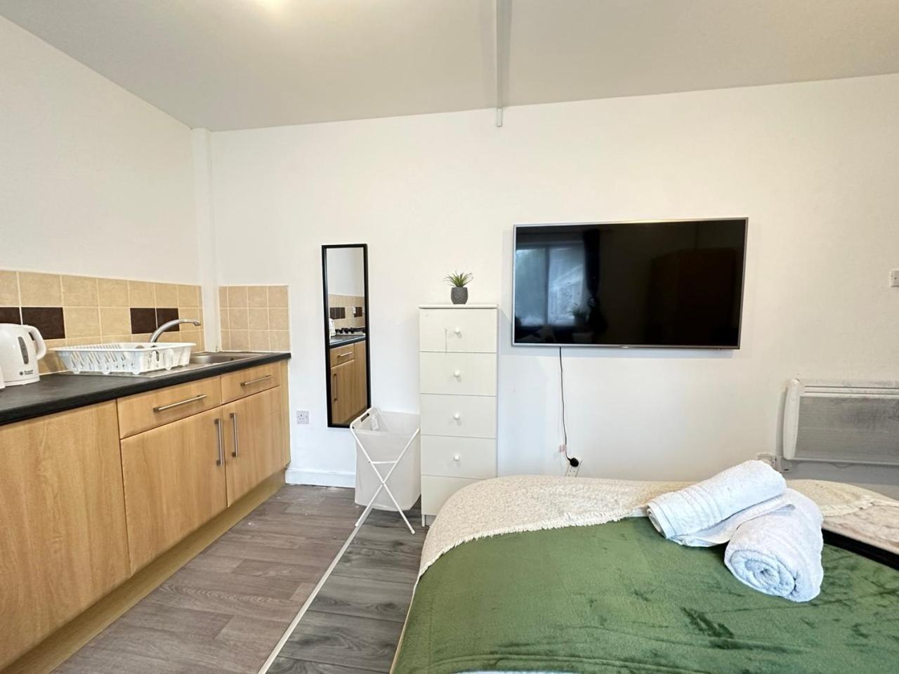 Apartment Cozy Urban Retreat Modern 1 Bedroom Birmingham
