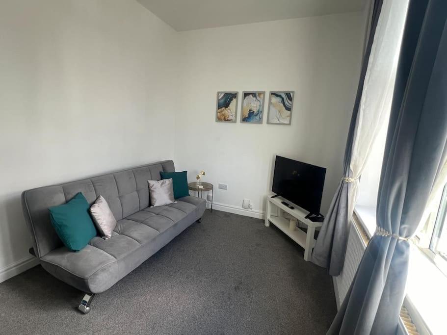 Cosy 1 Bed In - Free Parking, Ulez Free Zone