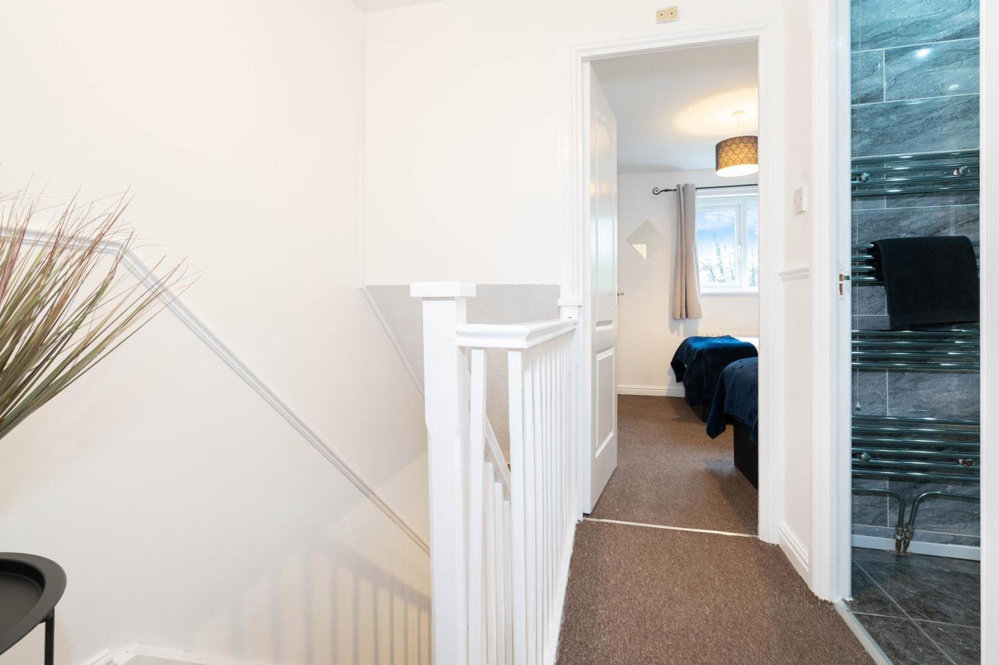 2 Bed House In Digbeth Parking Families Contractor Holiday home