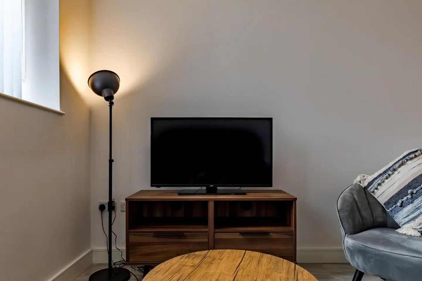 Pass The Keys Flat 10 - Luxurious 1 Bedroom Haven: Elevate Your Experience