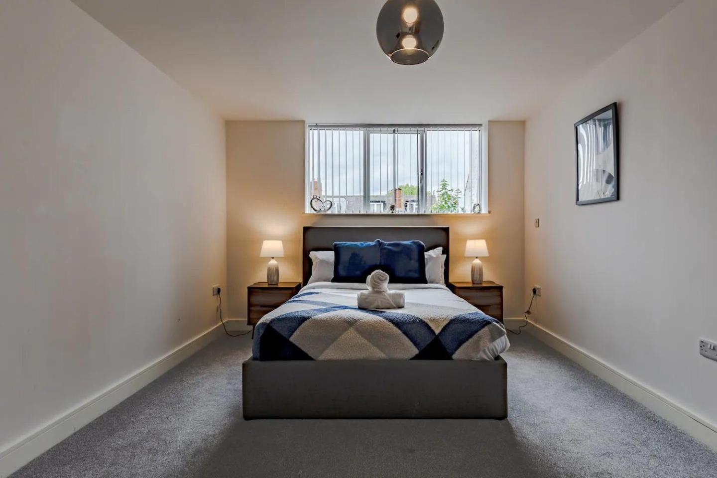 Apartment Pass The Keys Flat 10 - Luxurious 1 Bedroom Haven: Elevate Your Experience *