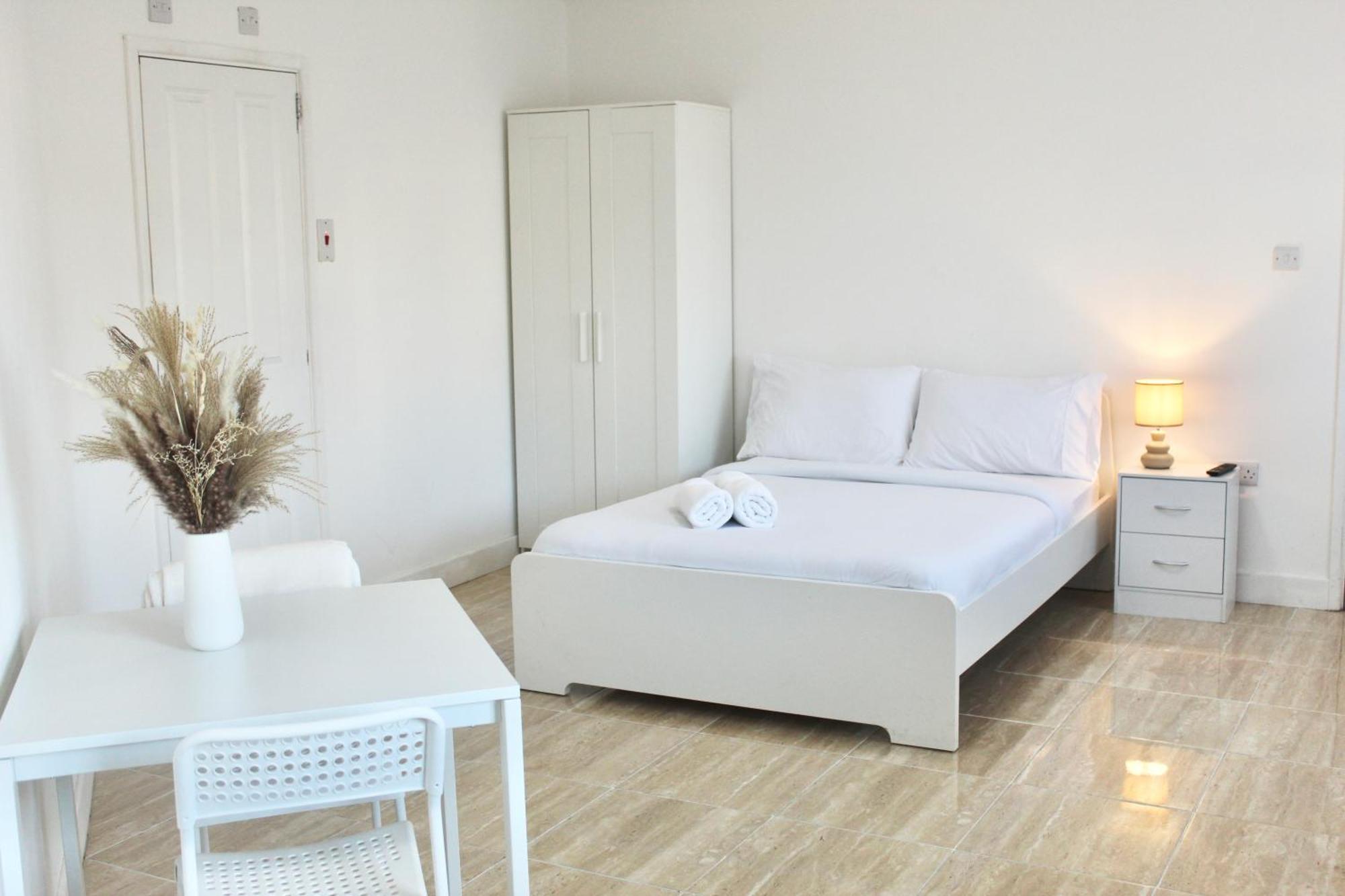 Cosy Near Nec, Bhx & World Apartment