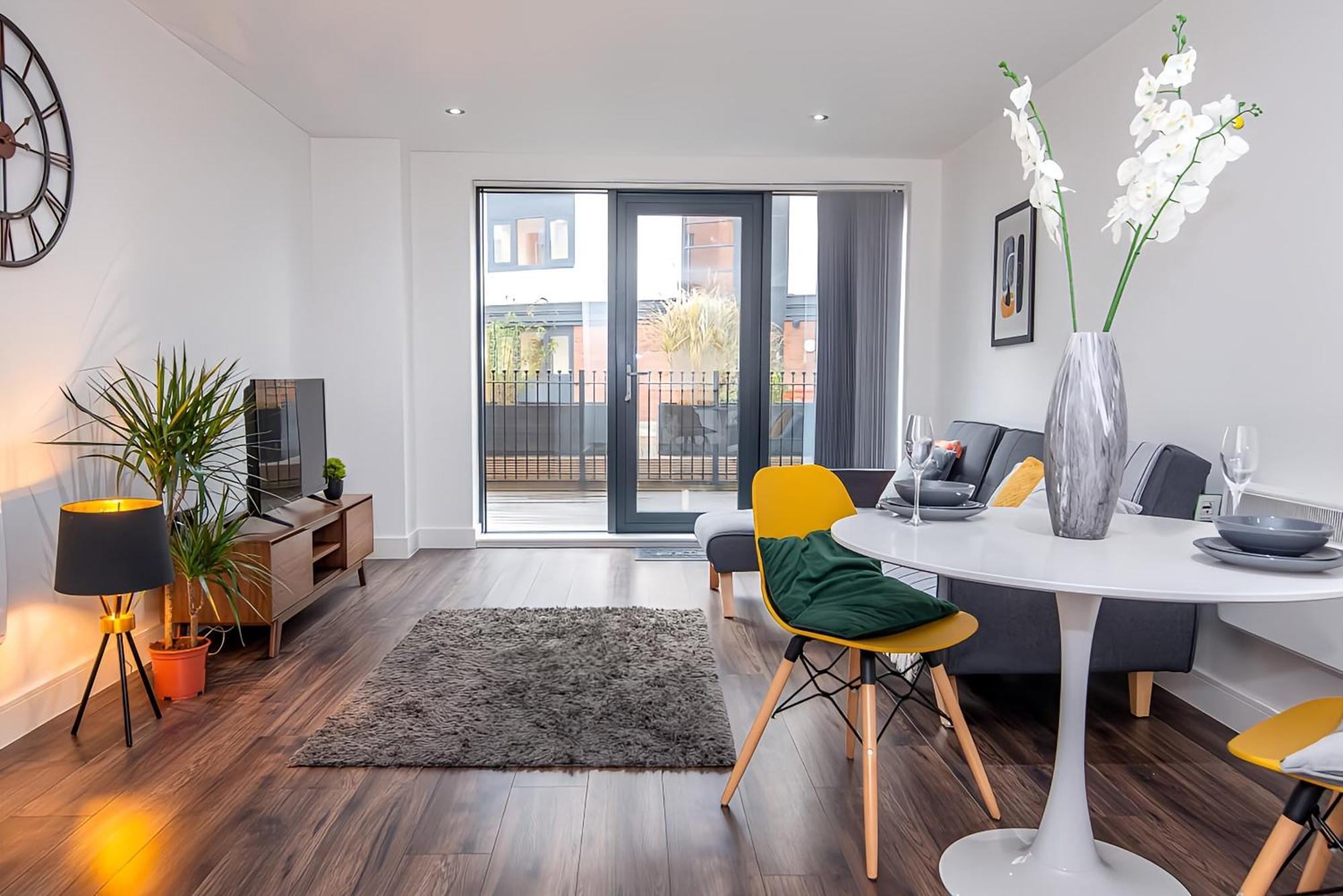 Apartment Stunning In Birmingham