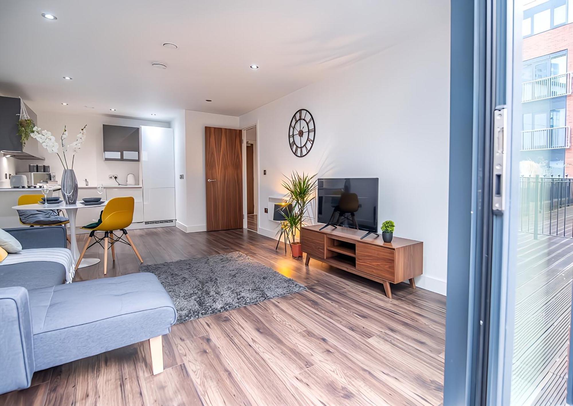 Apartment Stunning In Birmingham