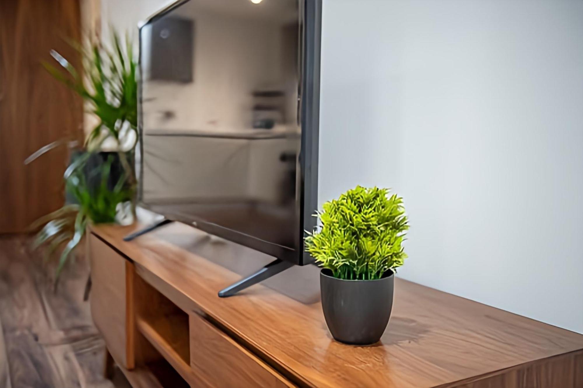 Apartment Stunning In *
