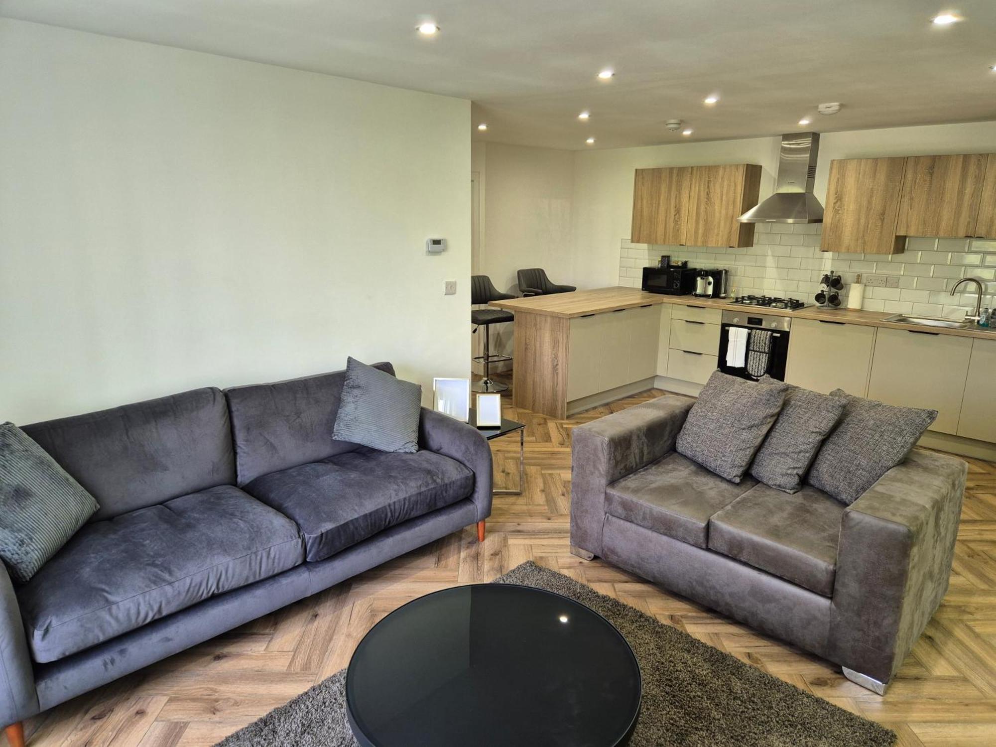 Apartment Spacious & Free Parking *