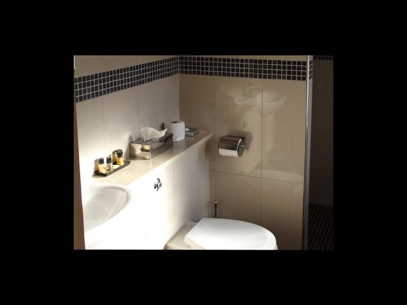 Hotel Clover And 3*