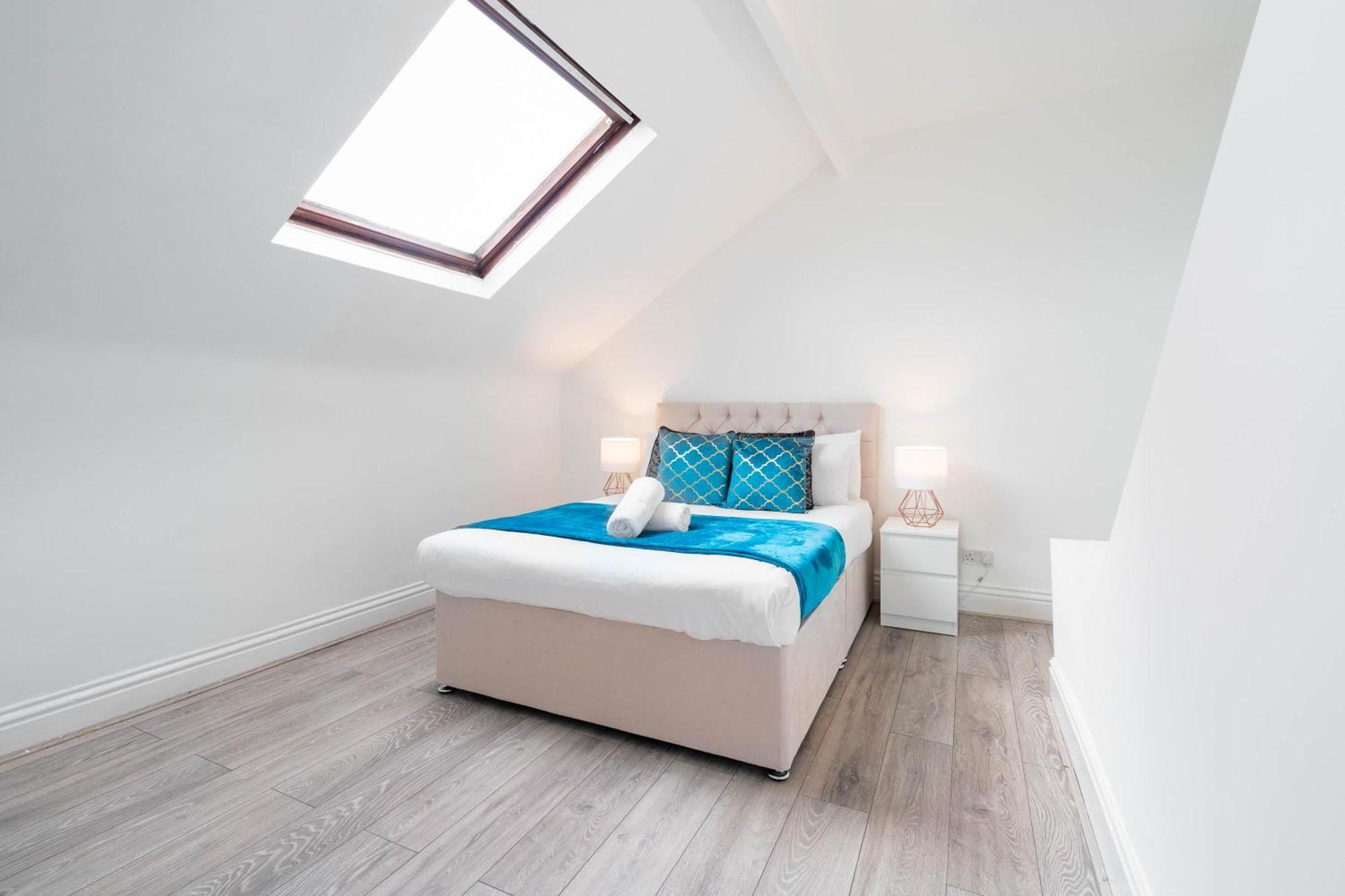 Holiday home Five Bedroom Townhouse - Near Centre - Edgbaston - On Street Parking - Wifi - Netflix - 974p