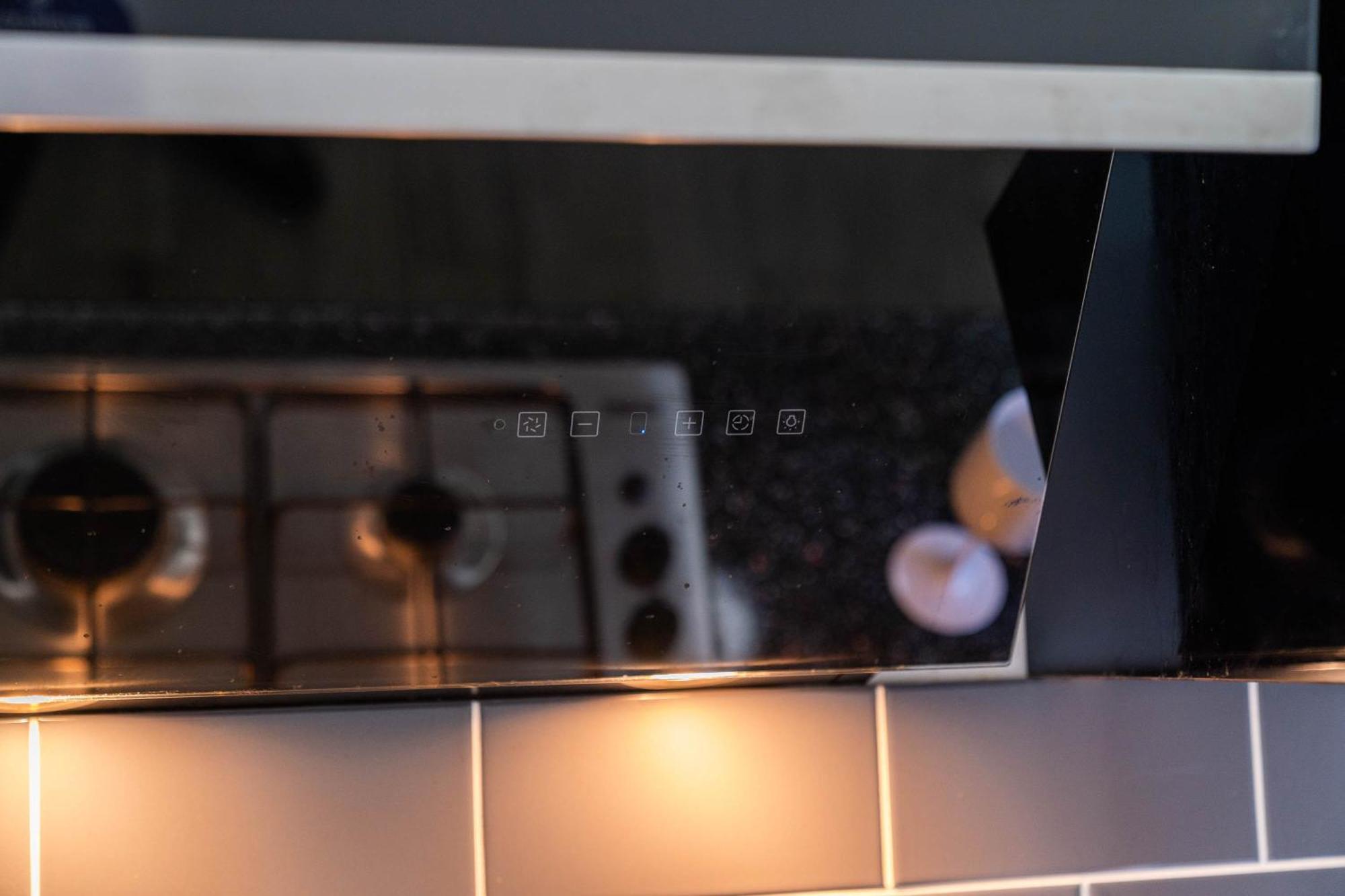 Holiday home Five Bedroom Townhouse - Near Centre - Edgbaston - On Street Parking - Wifi - Netflix - 974p *
