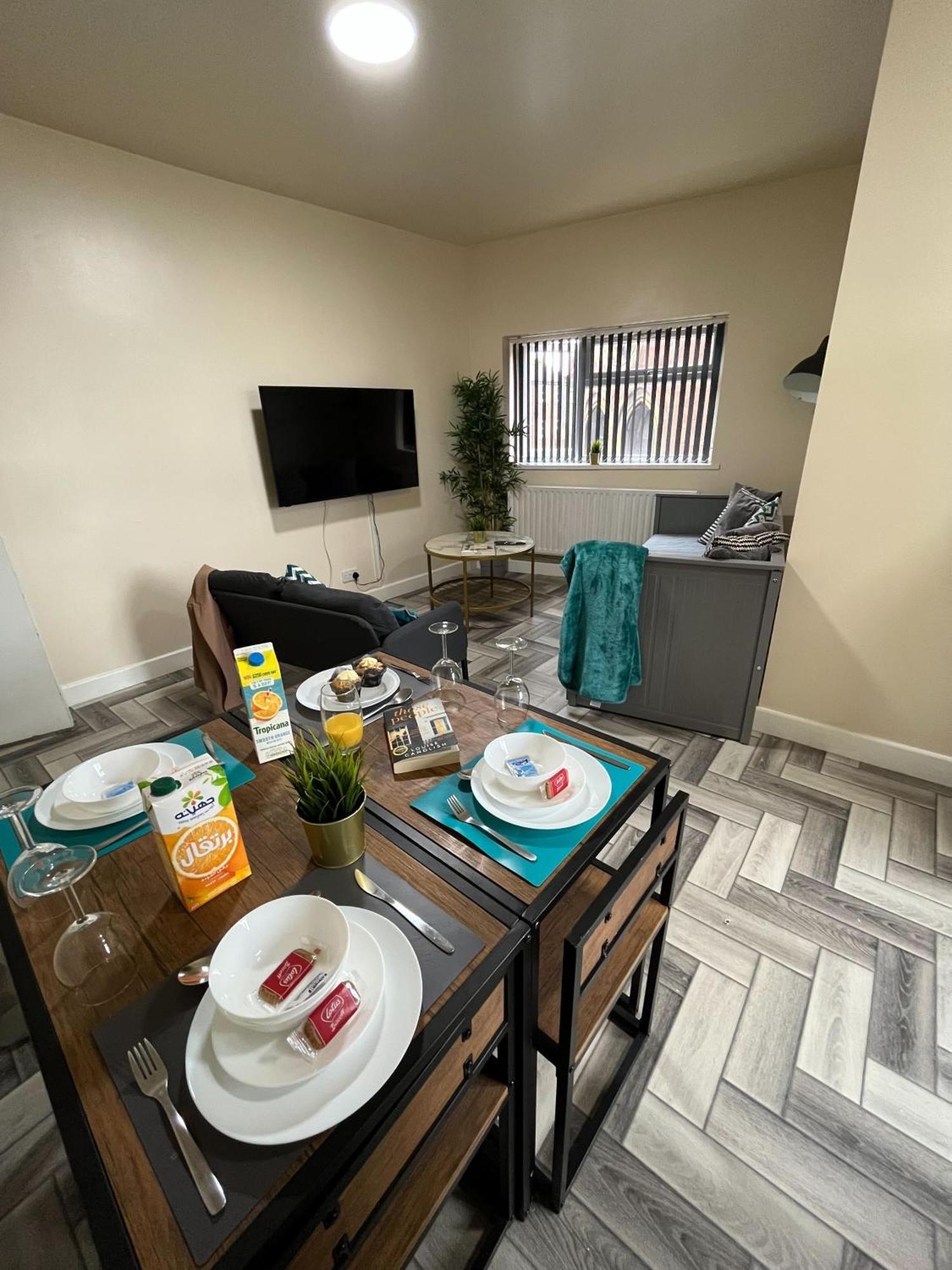 Apartment Tudors Esuites Budget Birmingham