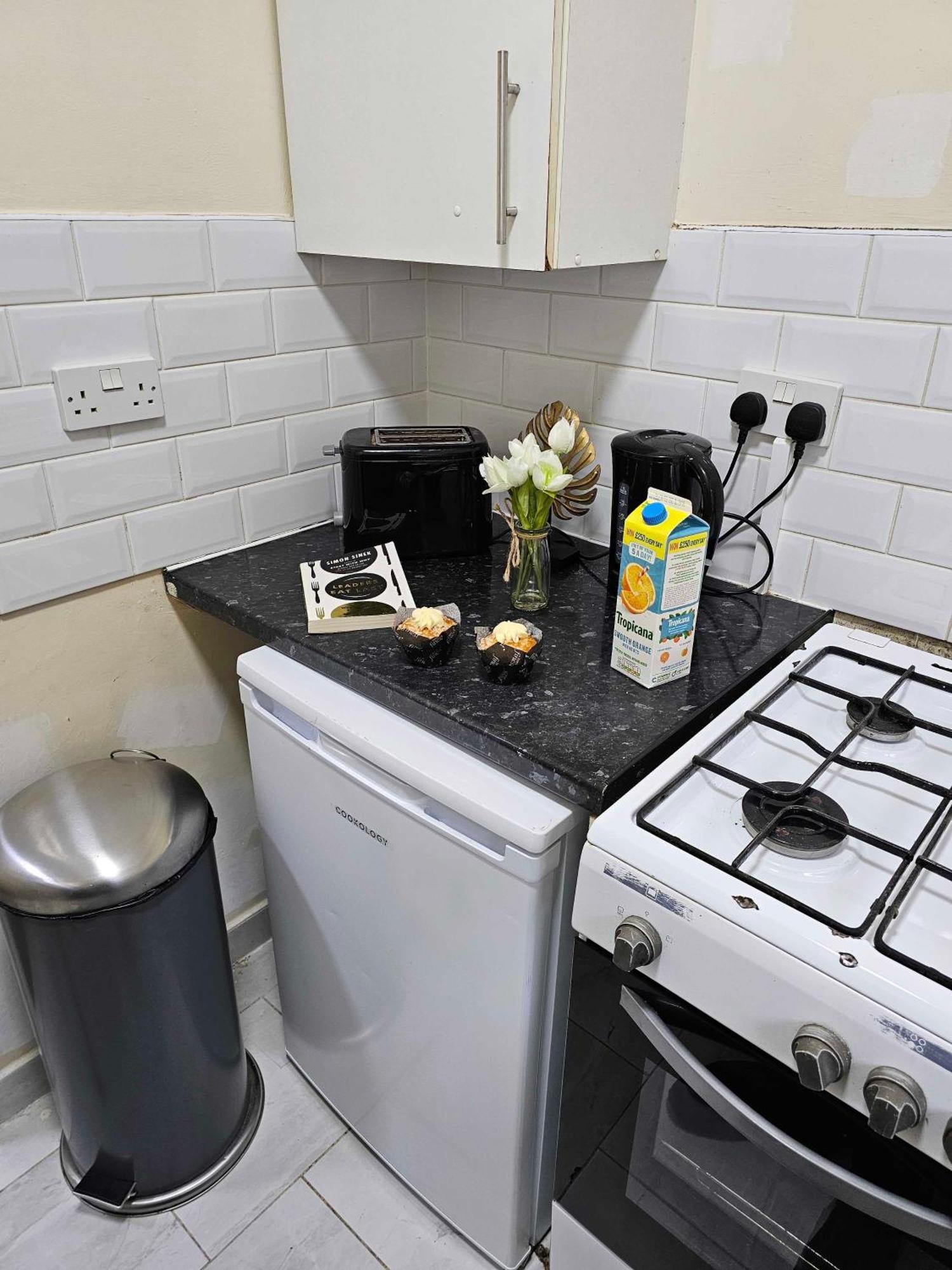 Tudors Esuites Budget