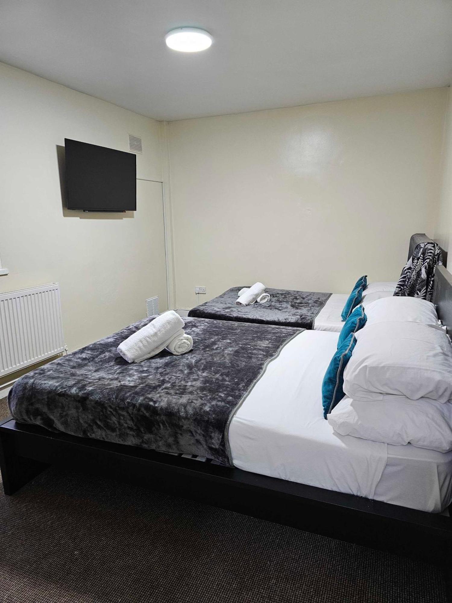 Tudors Esuites Budget Apartment *
