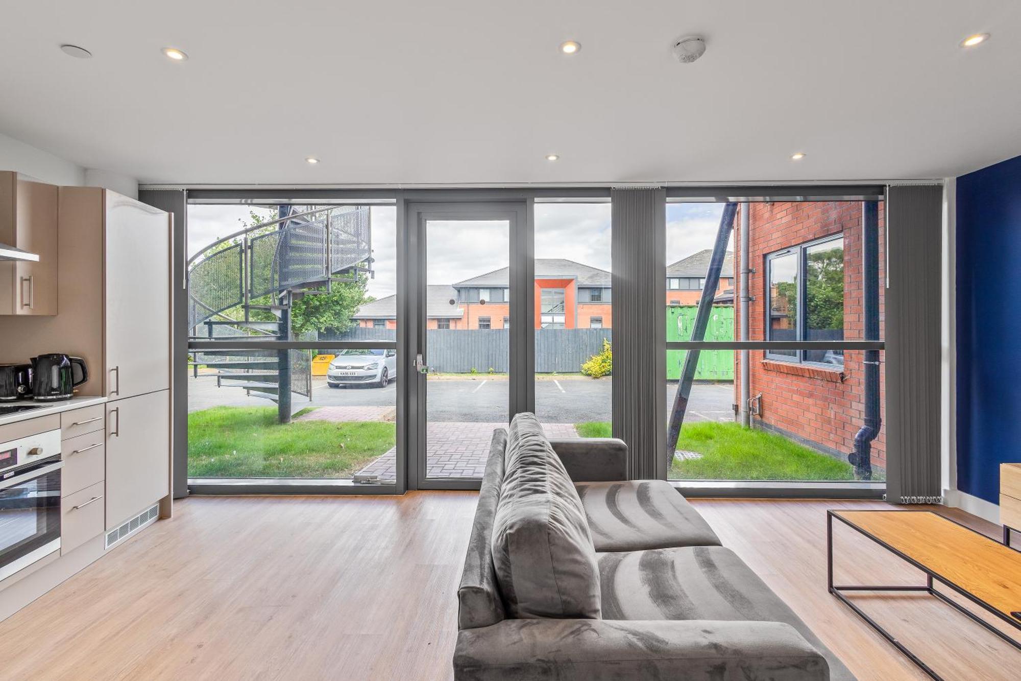 Apartment Nec Bhx Airport Hs2 World *