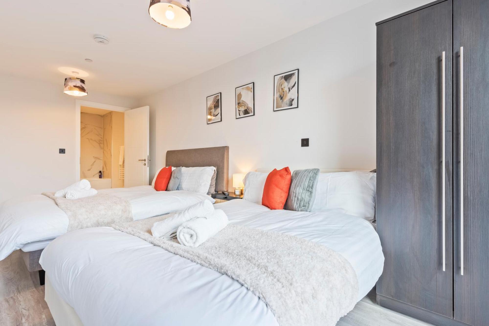Meadow Haven 2 Bath 2 Bed - Onstreet Park- Netflix *