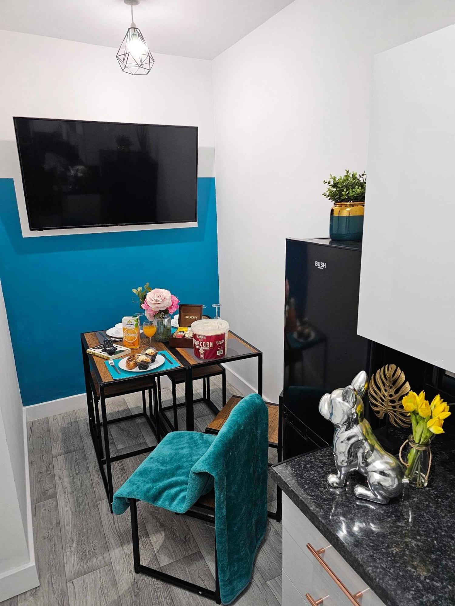 Apartment Tudors Esuites Two Bedroom *