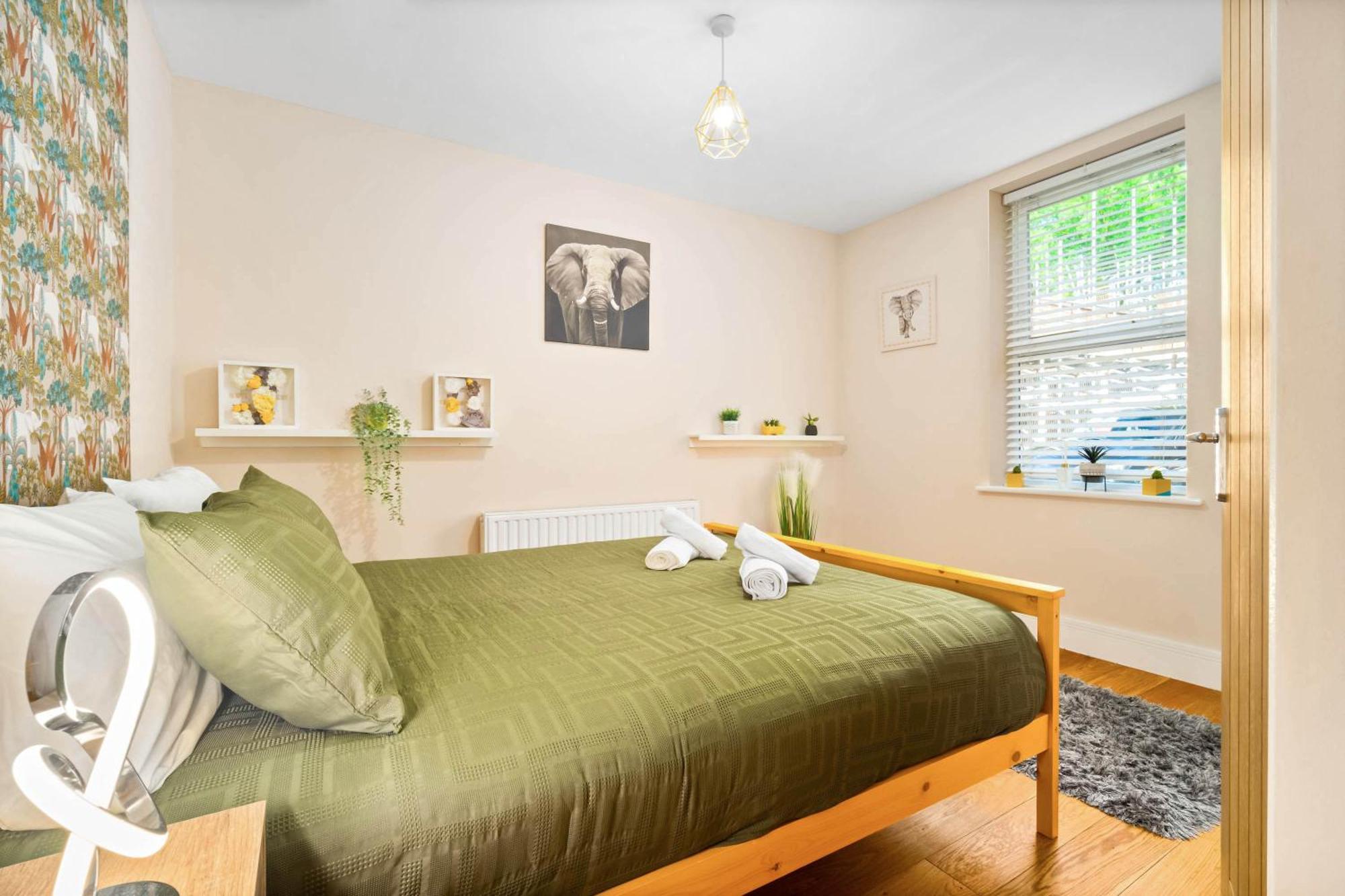 Down To Earth 1 Bedroom Jewellery Quarter - Free Parking *