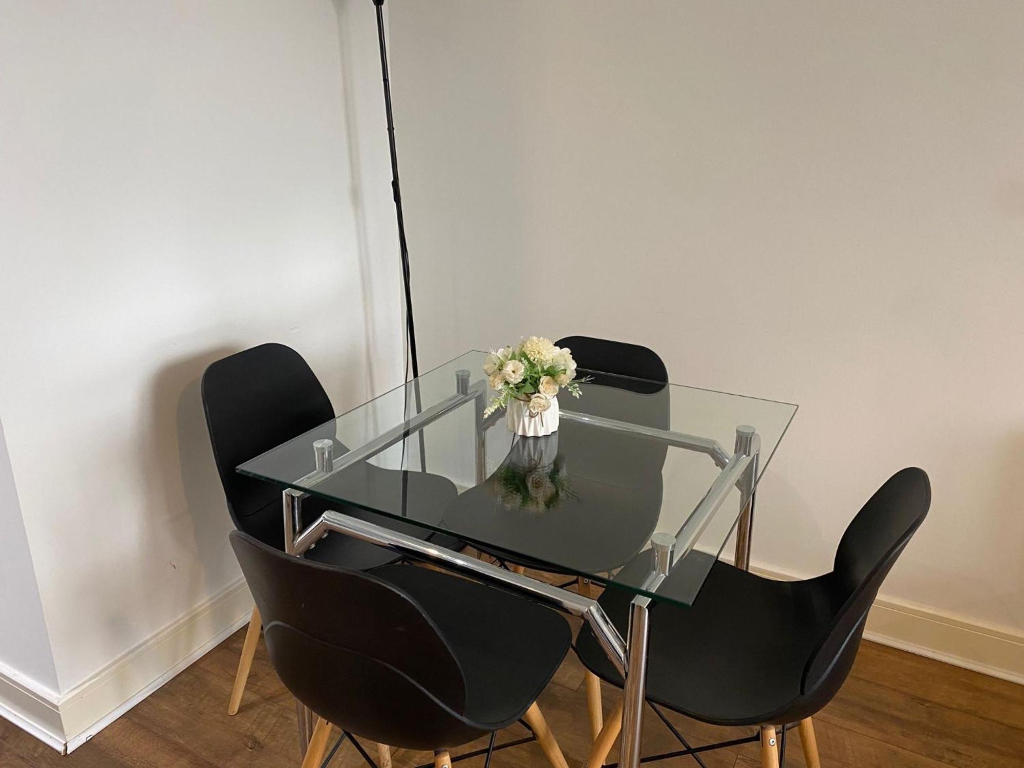 - Broad Street Apartment